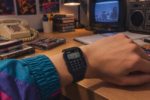 El extraño reloj calculadora de los 80 que parecía tecnología del futuro